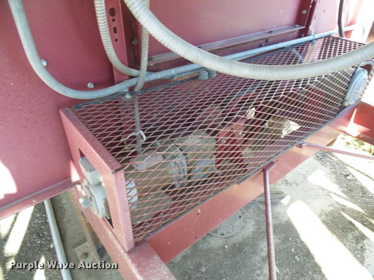 image for item DE5312 M-C Farm Equipment 570 continuous grain dryer