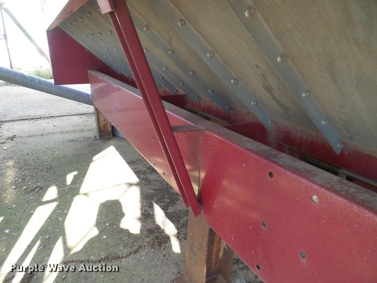 image for item DE5312 M-C Farm Equipment 570 continuous grain dryer