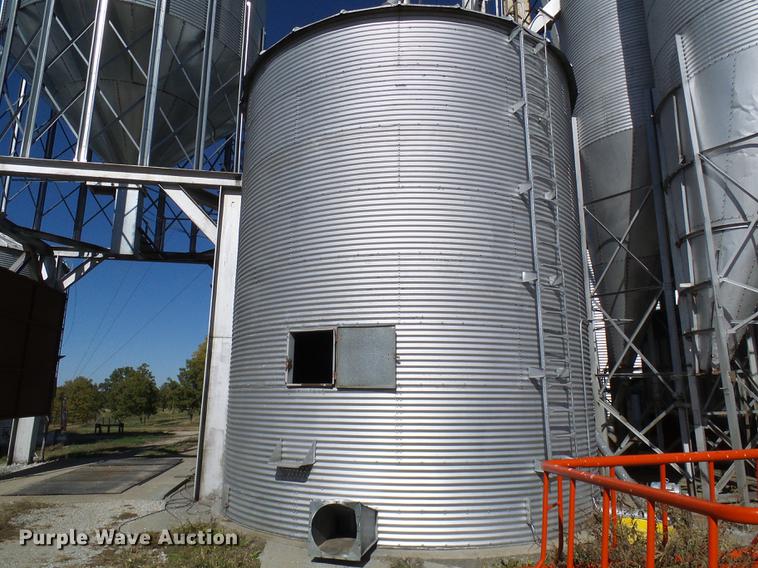 image for item DE5313 (3) Butler grain bins