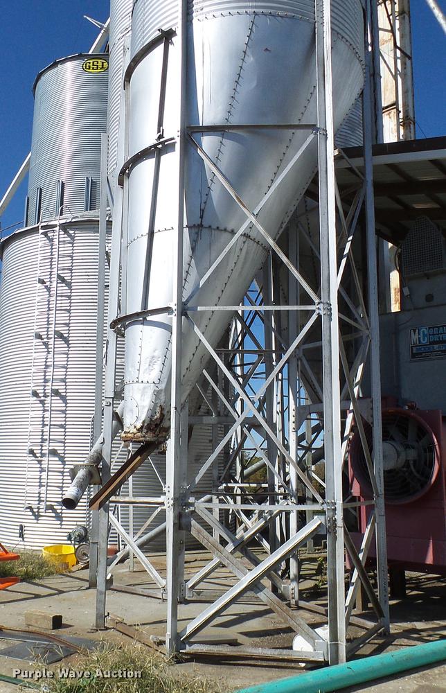 image for item DE5314 (3) overhead grain bins