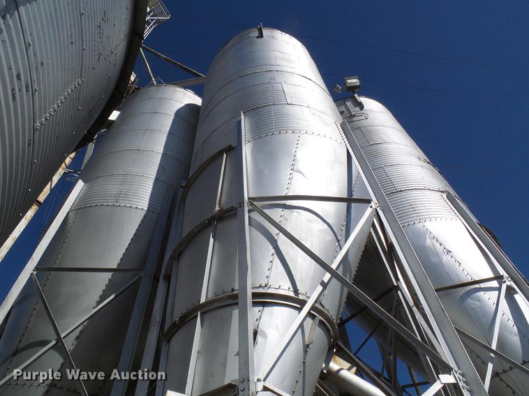 image for item DE5314 (3) overhead grain bins