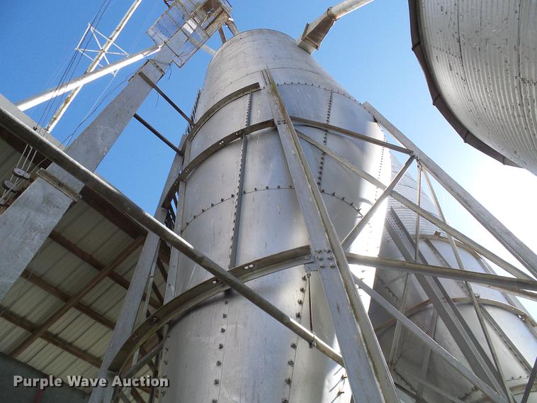 image for item DE5314 (3) overhead grain bins