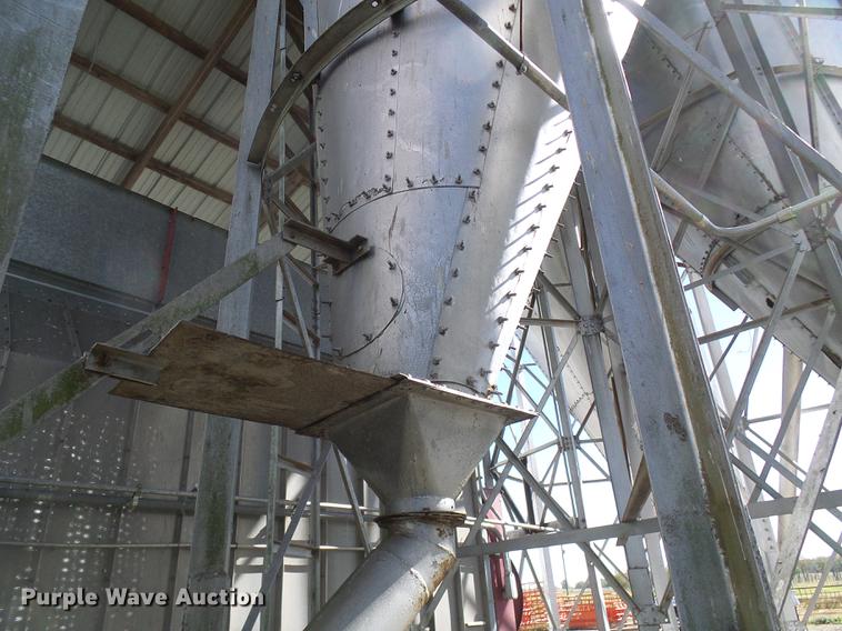 image for item DE5314 (3) overhead grain bins
