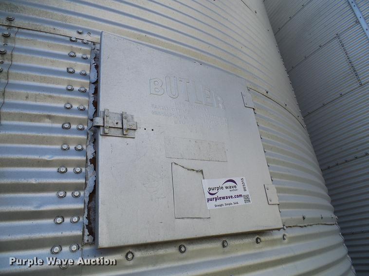 image for item DE5315 (3) Butler grain bins