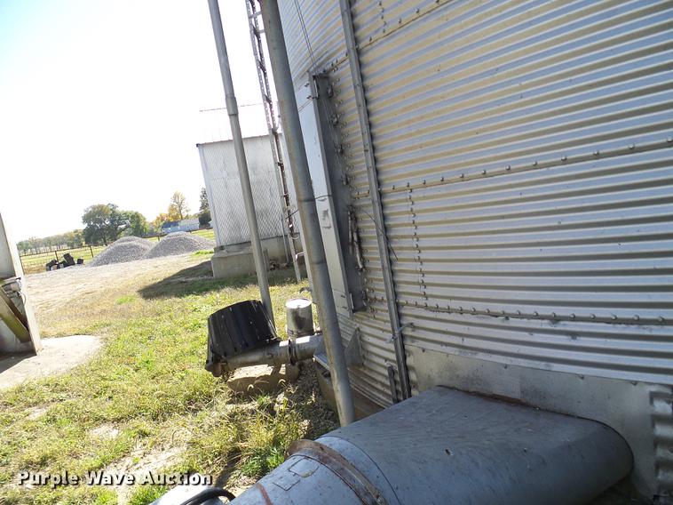 image for item DE5315 (3) Butler grain bins