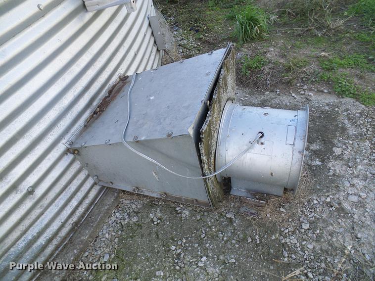 image for item DE5315 (3) Butler grain bins