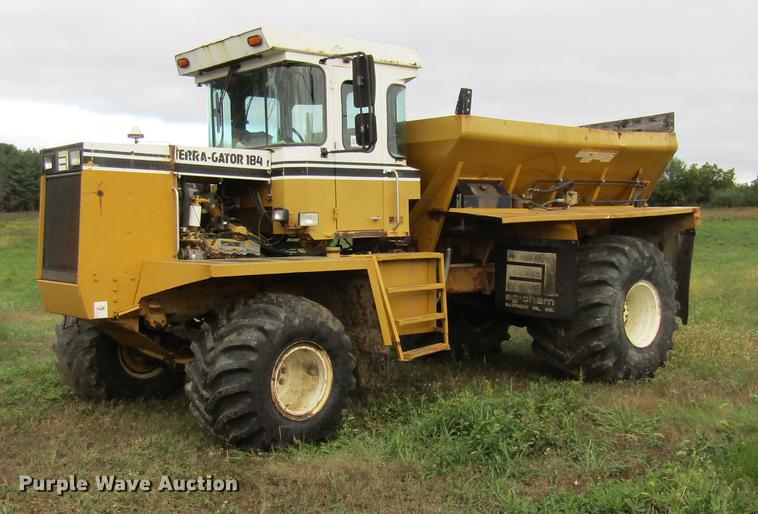 image for item DE5862 1996 Ag-Chem TerraGator 1844 applicator