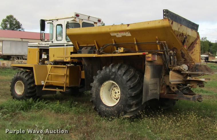 image for item DE5862 1996 Ag-Chem TerraGator 1844 applicator