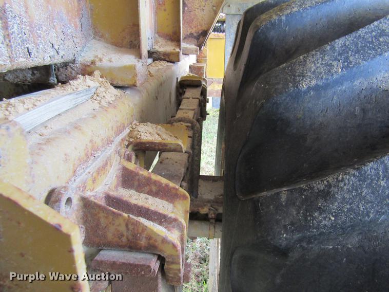 image for item DE5862 1996 Ag-Chem TerraGator 1844 applicator