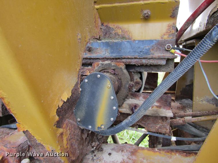 image for item DE5862 1996 Ag-Chem TerraGator 1844 applicator