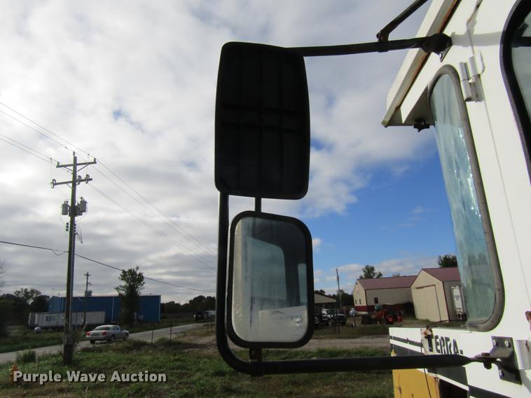 image for item DE5862 1996 Ag-Chem TerraGator 1844 applicator