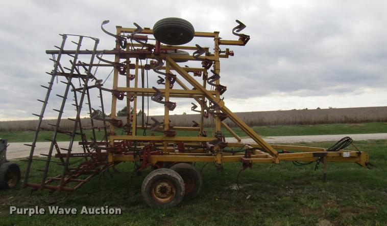 image for item DE5878 Kent 6327 field cultivator