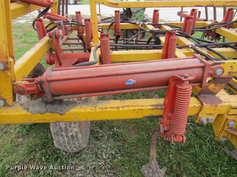image for item DE5878 Kent 6327 field cultivator