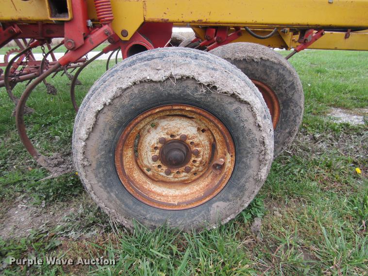 image for item DE5878 Kent 6327 field cultivator