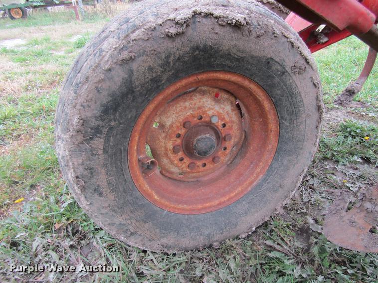 image for item DE5878 Kent 6327 field cultivator