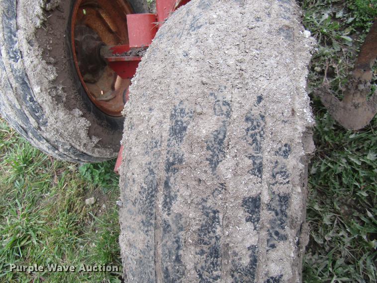 image for item DE5878 Kent 6327 field cultivator