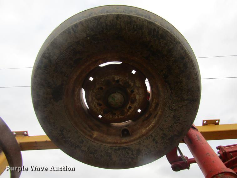 image for item DE5878 Kent 6327 field cultivator