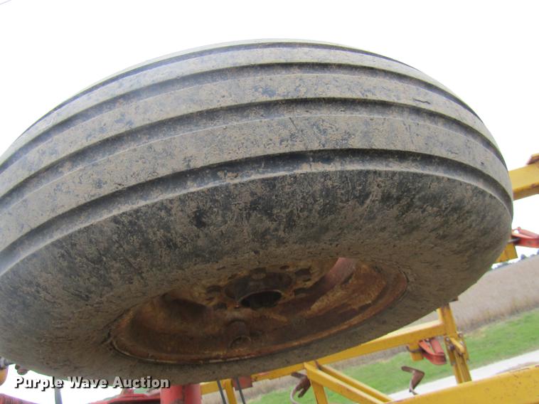 image for item DE5878 Kent 6327 field cultivator