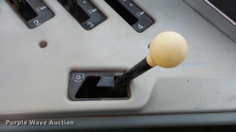 image for item DE7285 1996 AGCO Allis 9455 MFWD tractor