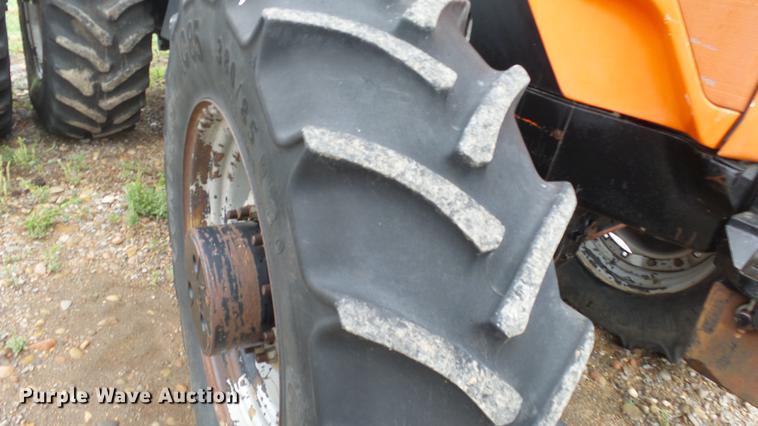 image for item DE7285 1996 AGCO Allis 9455 MFWD tractor