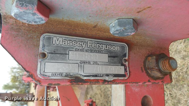 image for item DE7304 Massey-Ferguson 880 six bottom plow
