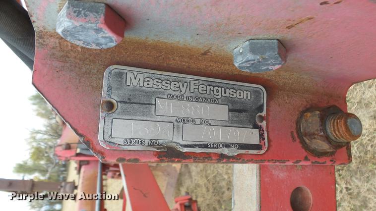 image for item DE7304 Massey-Ferguson 880 six bottom plow