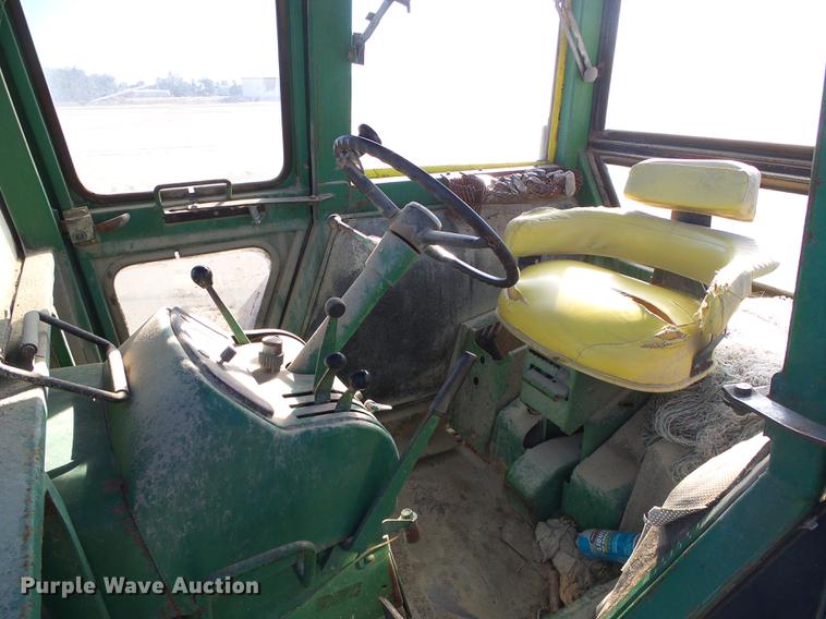 image for item DF2809 1963 John Deere 4010 tractor