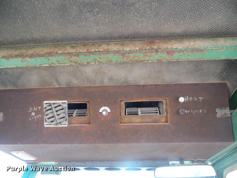 image for item DF2809 1963 John Deere 4010 tractor