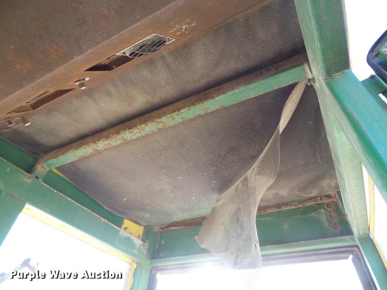 image for item DF2809 1963 John Deere 4010 tractor