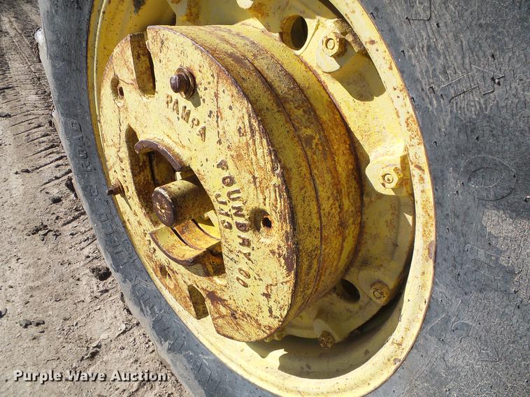 image for item DF2809 1963 John Deere 4010 tractor