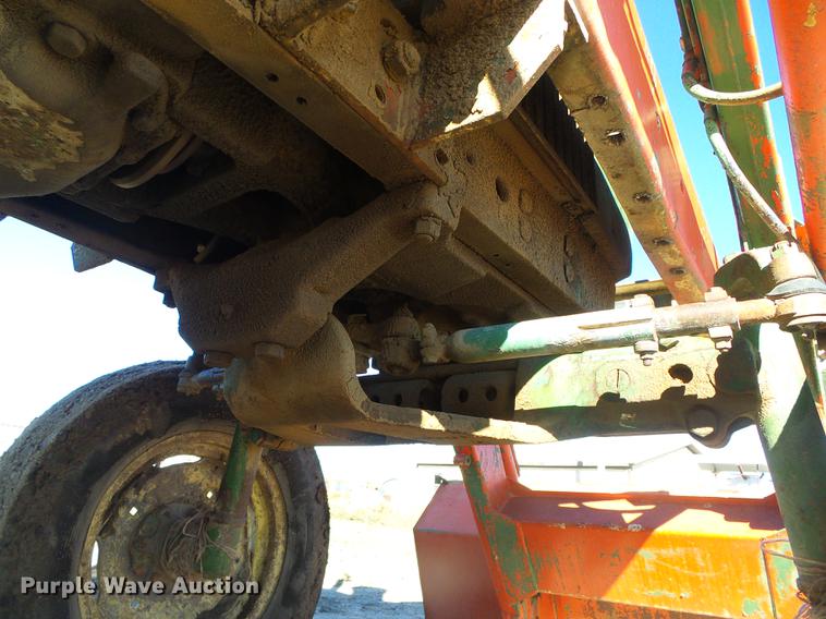 image for item DF2809 1963 John Deere 4010 tractor