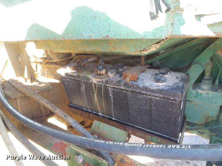 image for item DF2809 1963 John Deere 4010 tractor