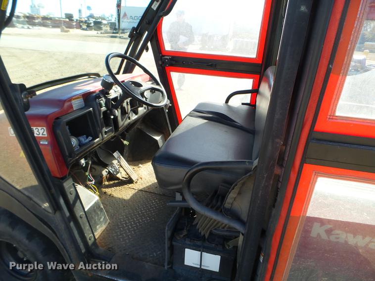 image for item DX9550 2007 Kawasaki Mule 3010 utility vehicle