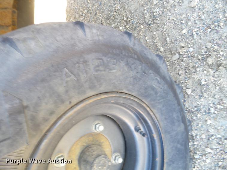 image for item DX9550 2007 Kawasaki Mule 3010 utility vehicle