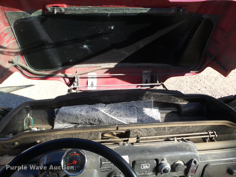 image for item DX9551 2007 Kawasaki Mule 3010 utility vehicle