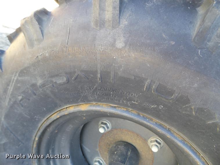 image for item DX9551 2007 Kawasaki Mule 3010 utility vehicle