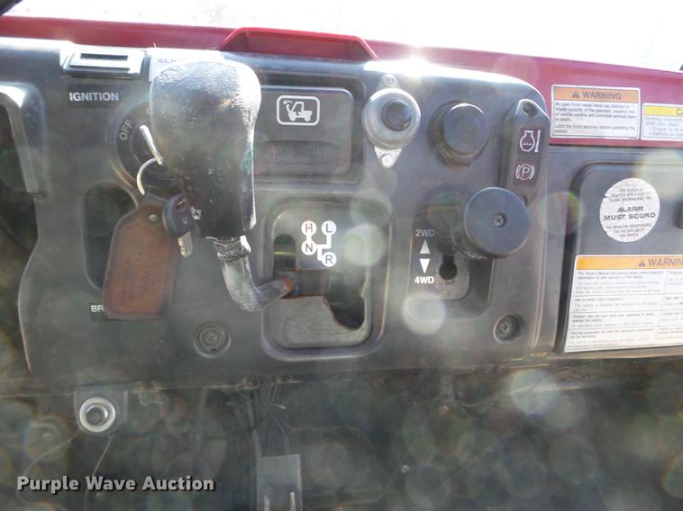 image for item DX9552 2007 Kawasaki Mule 3010 utility vehicle