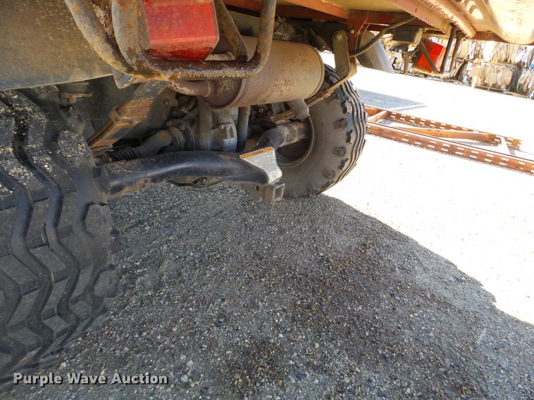 image for item DX9552 2007 Kawasaki Mule 3010 utility vehicle