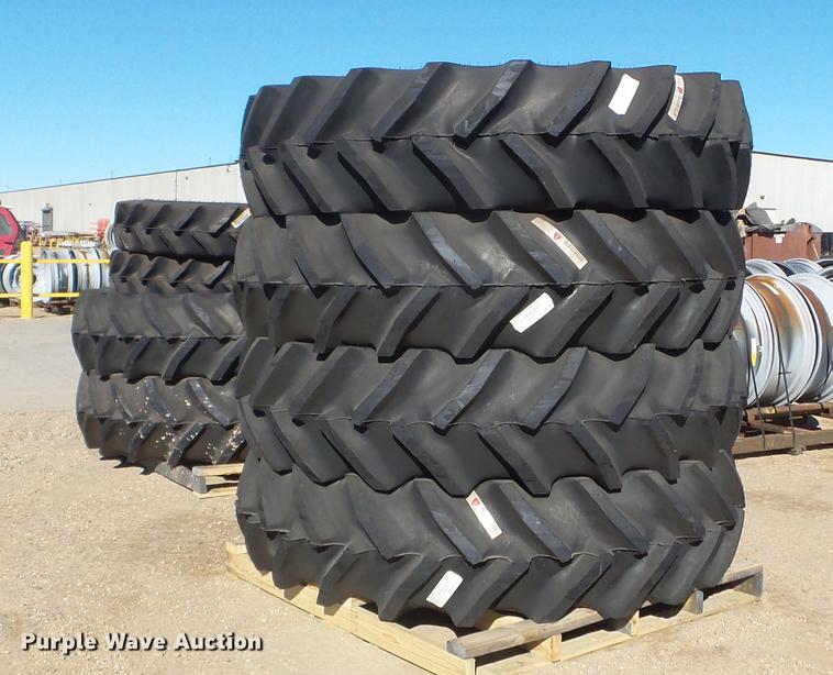 image for item DX9555 (8) tires