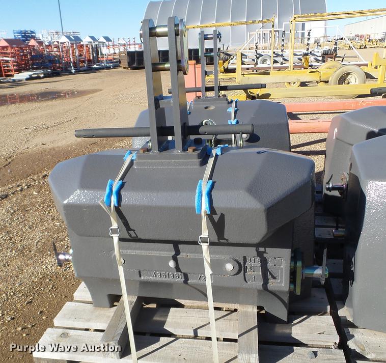 image for item DX9563 (8) rear weights