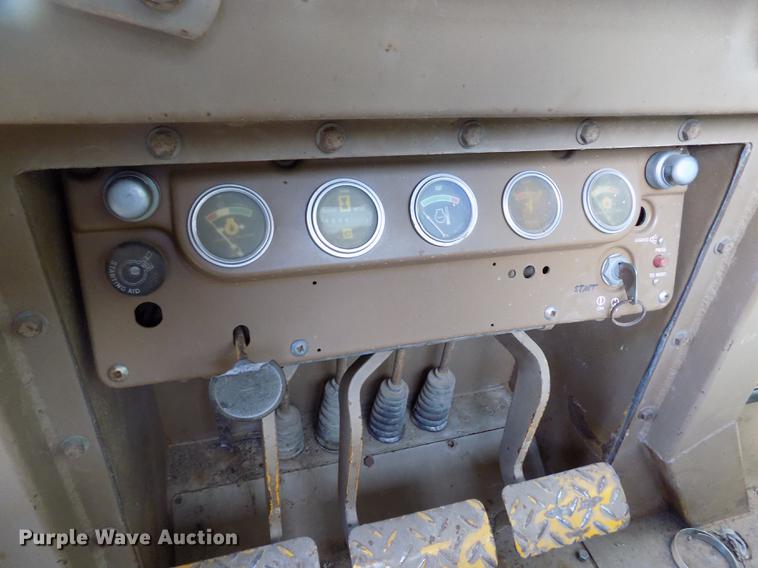 image for item DY9087 1979 Caterpillar 931B track loader