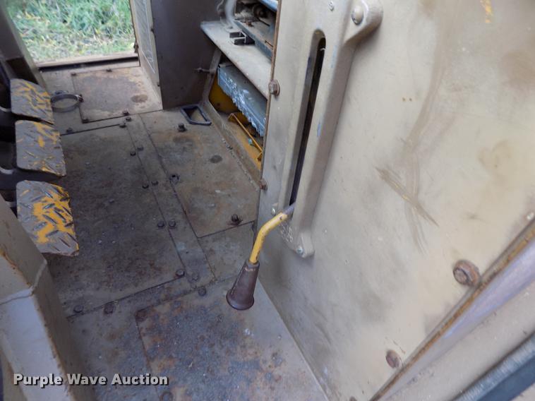 image for item DY9087 1979 Caterpillar 931B track loader