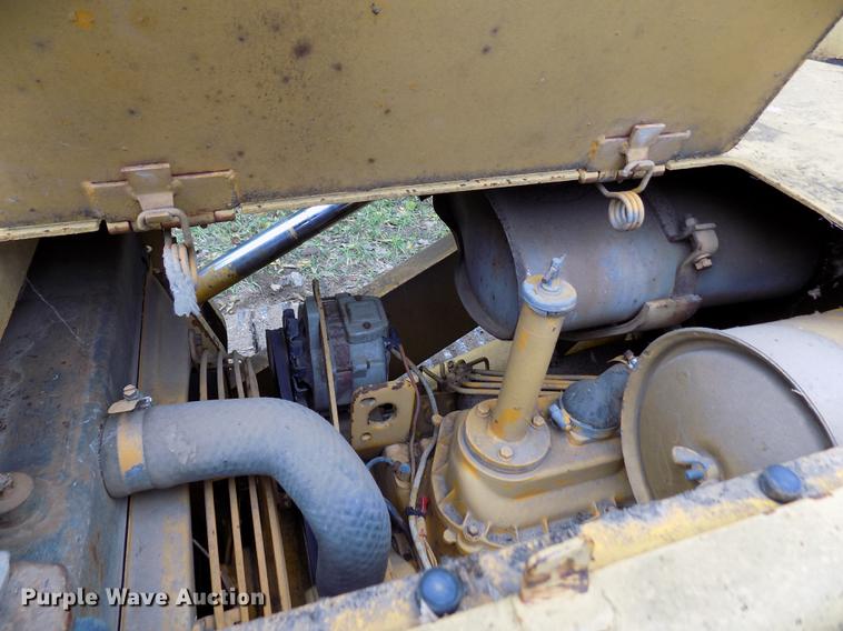 image for item DY9087 1979 Caterpillar 931B track loader