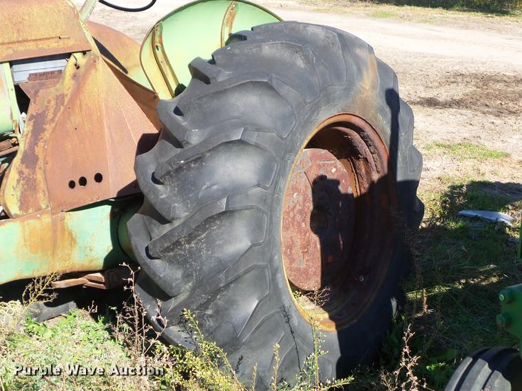 image for item DZ9464 Oliver Super 88 Wheatland tractor