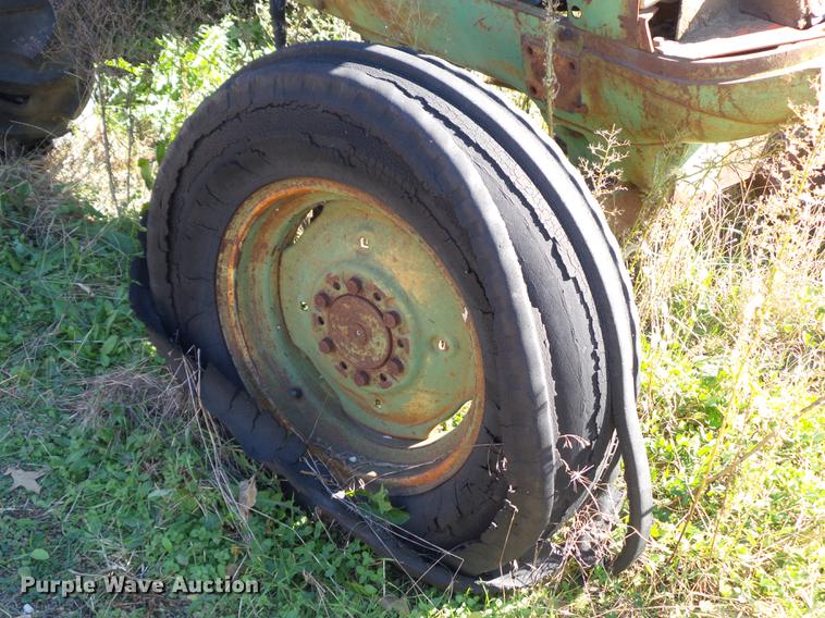 image for item DZ9464 Oliver Super 88 Wheatland tractor