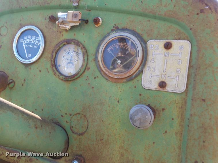 image for item DZ9464 Oliver Super 88 Wheatland tractor