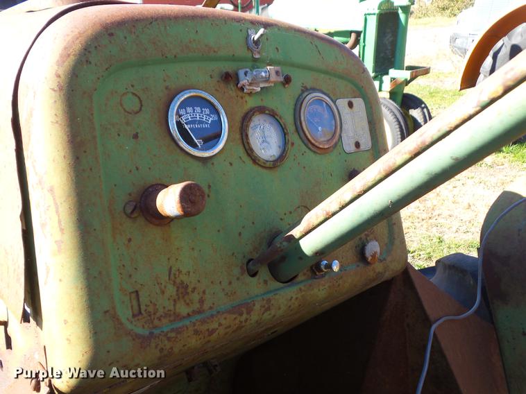 image for item DZ9464 Oliver Super 88 Wheatland tractor