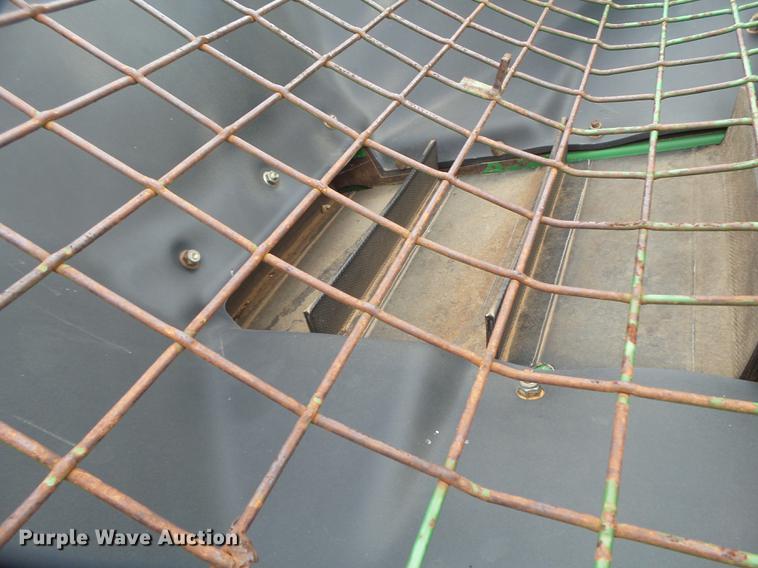 image for item EI9667 2008 John Deere 1890 air seeder