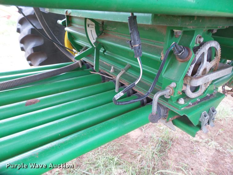 image for item EI9667 2008 John Deere 1890 air seeder