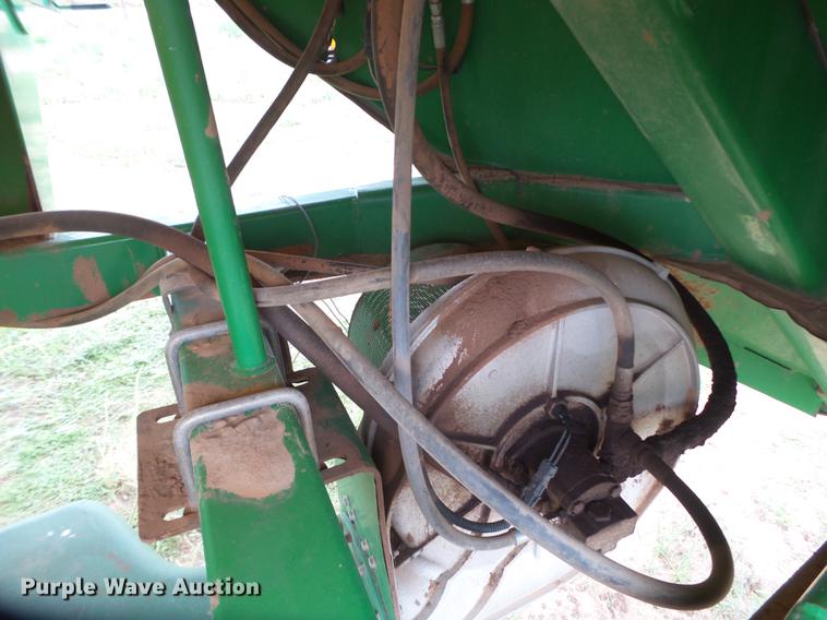 image for item EI9667 2008 John Deere 1890 air seeder